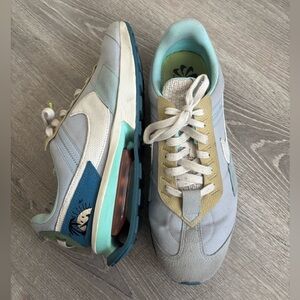 Men’s Nike Air Sun Club sneakers size 11